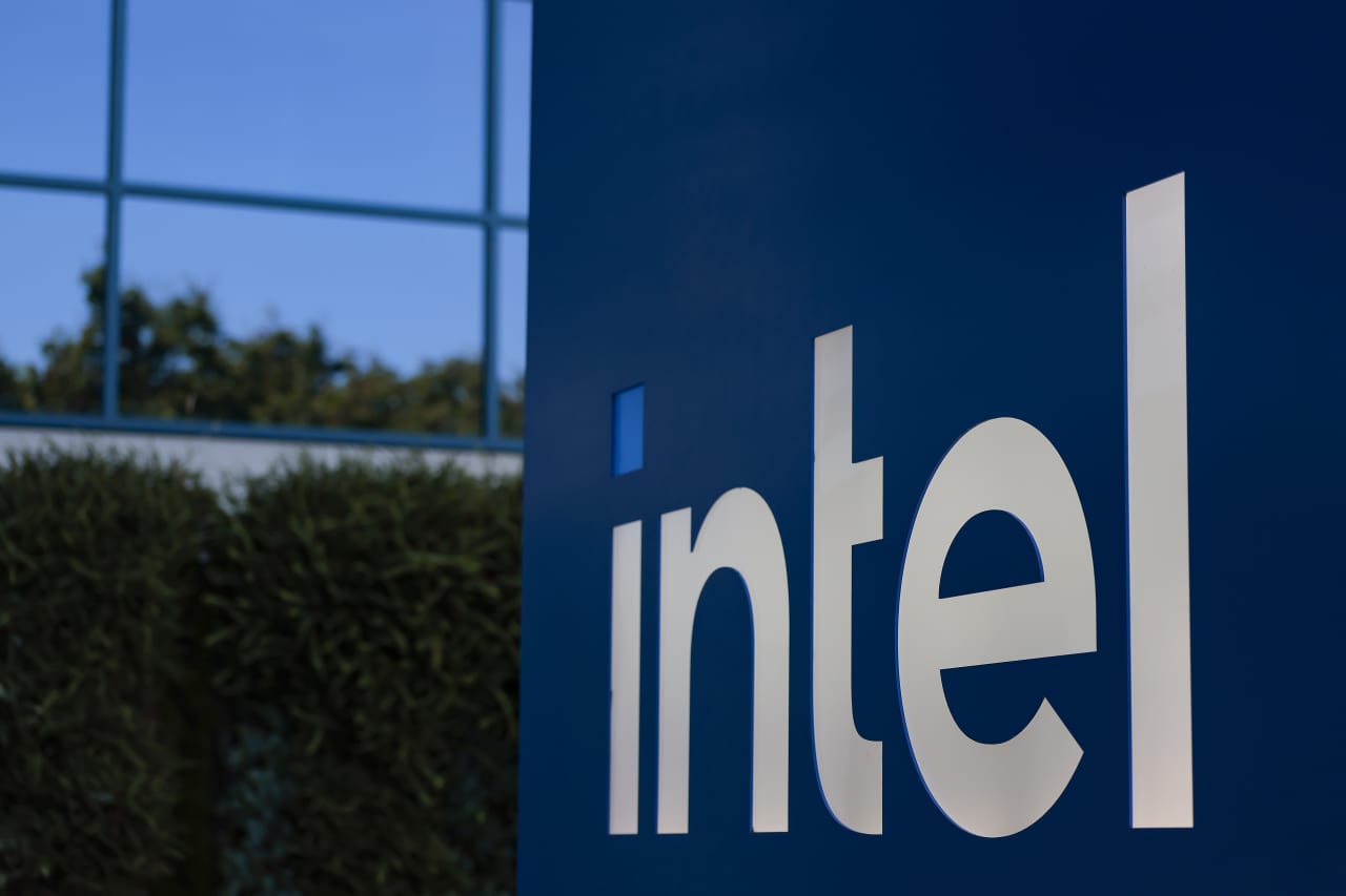Why a former Intel skeptic is giving up his negative call on the stock after four years — MarketWatch, Munich Business news