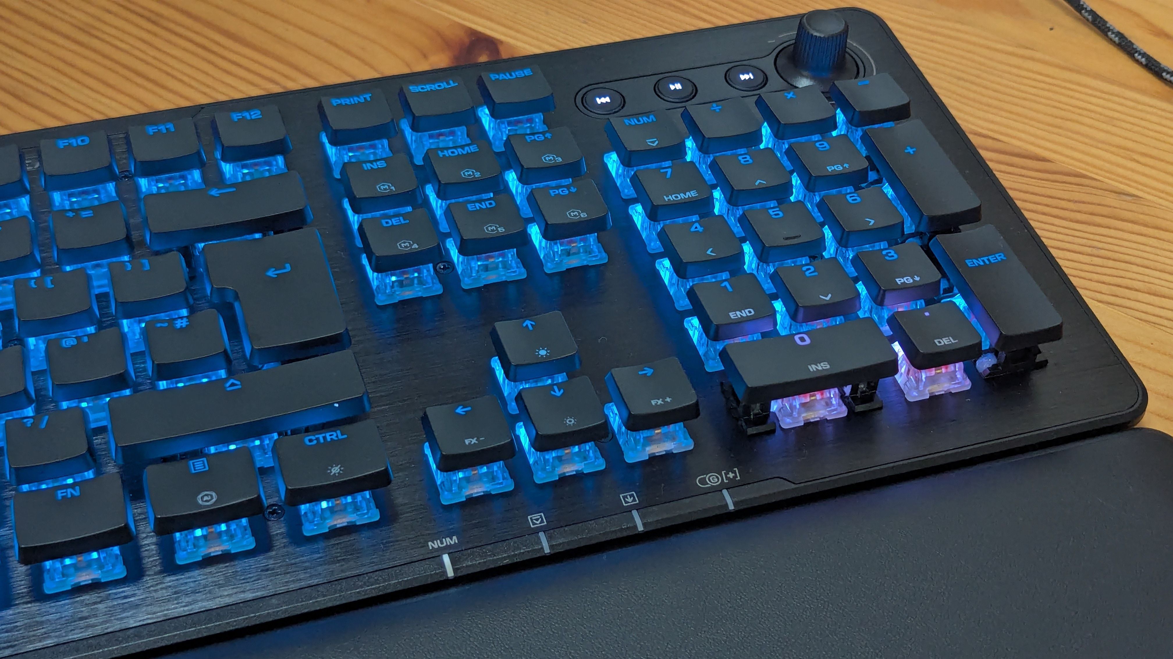 Turtle Beach Vulcan II XP Review: Clicky Compromise — Wired, Munich Technology news